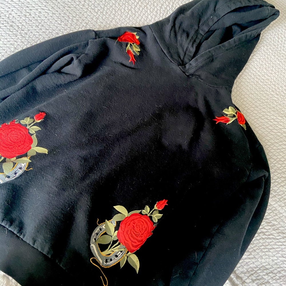 Rose Print Zara Men’s Hoodie!